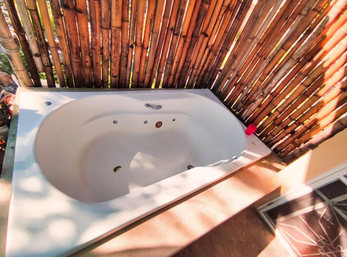 Casa Lili Luxury Valladolid "Fast Wifi, Hot Water, Kitchen & Tv" Exteriör bild