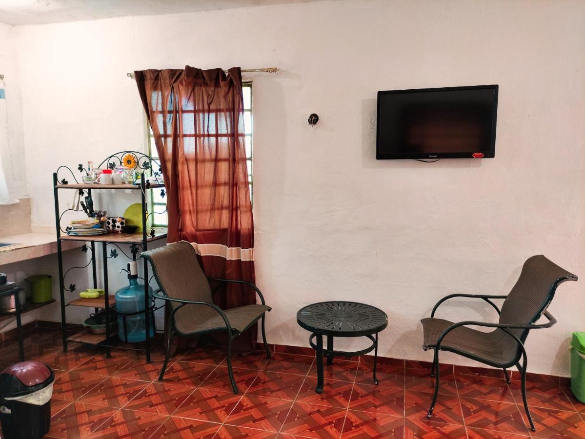 Casa Lili Luxury Valladolid "Fast Wifi, Hot Water, Kitchen & Tv" Exteriör bild